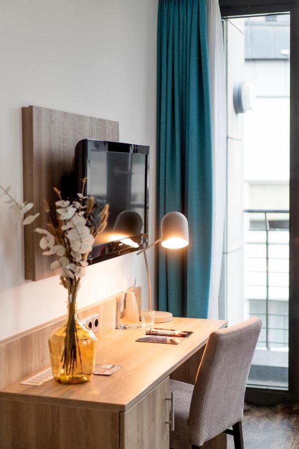 Koncept Hotel Benedikt Siegburg Esterno foto