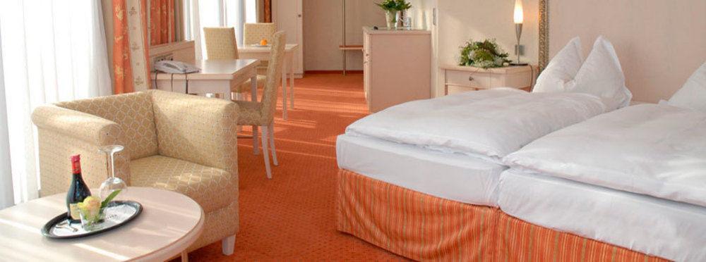 Koncept Hotel Benedikt Siegburg Esterno foto