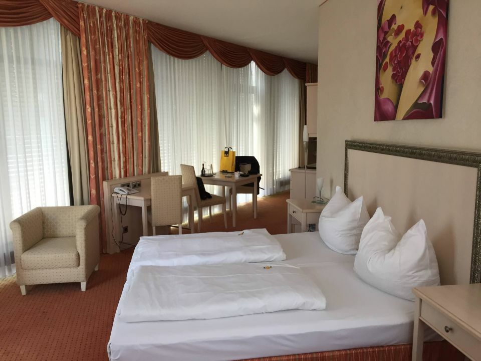 Koncept Hotel Benedikt Siegburg Esterno foto